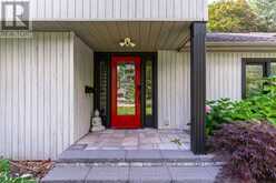 876 PARKLAND AVENUE | Mississauga Ontario | Slide Image Two