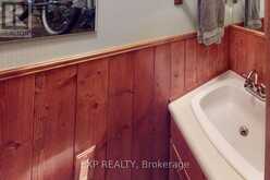 49 KING STREET W | Thornbury Ontario | Slide Image Twenty-one