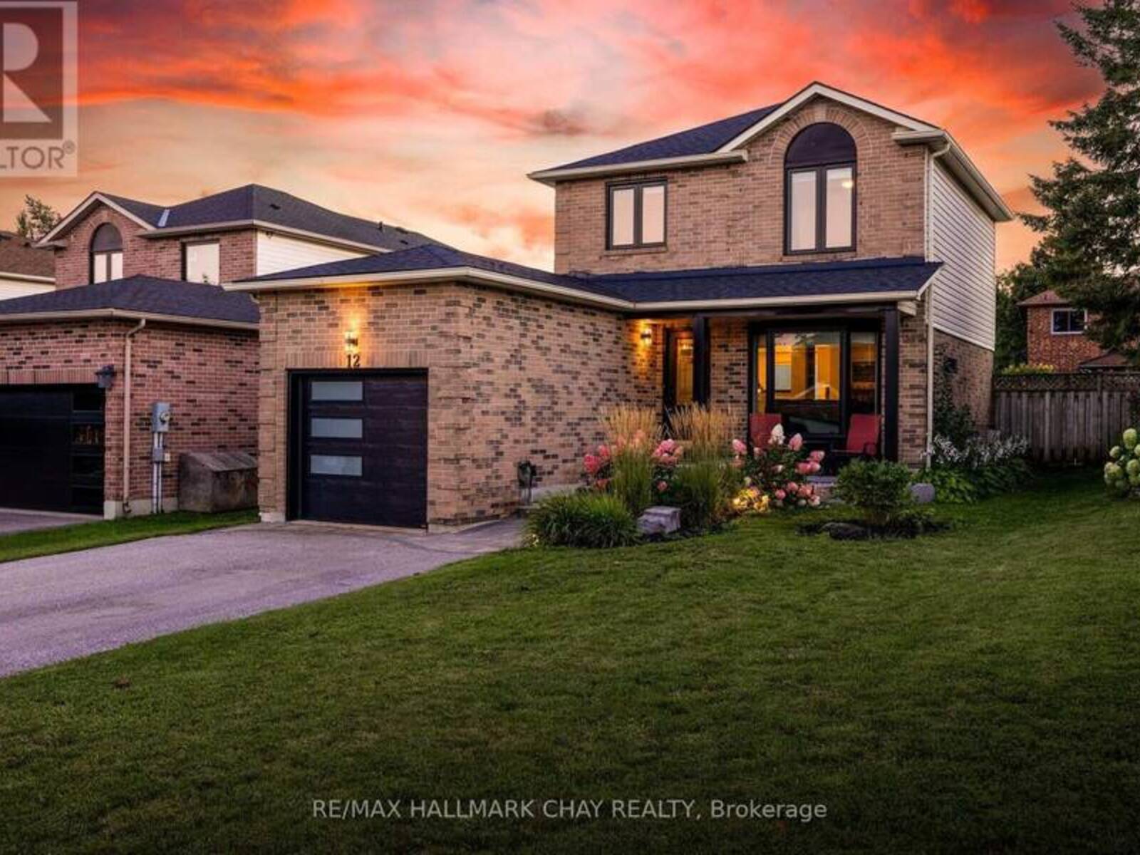 12 GRASETT CRESCENT, Barrie, Ontario L4N 6Z8
