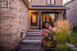 12 GRASETT CRESCENT | Barrie Ontario | Slide Image Two