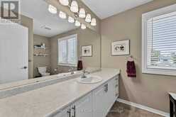 12 GRASETT CRESCENT | Barrie Ontario | Slide Image Sixteen