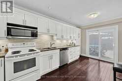 12 GRASETT CRESCENT | Barrie Ontario | Slide Image Four