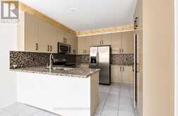 21 CASTLE MOUNTAIN DRIVE | Brampton Ontario | Slide Image Thirteen