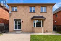 21 CASTLE MOUNTAIN DRIVE | Brampton Ontario | Slide Image Forty