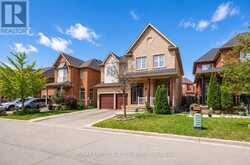 21 CASTLE MOUNTAIN DRIVE | Brampton Ontario | Slide Image Four