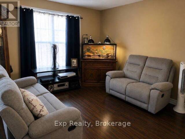 C - 1 CAROLINE STREET Lindsay Ontario, K9V 1T2 - 2 Bedrooms Condo For Sale