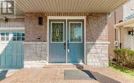 2452 PATHFINDER DRIVE | Burlington Ontario | Slide Image Four