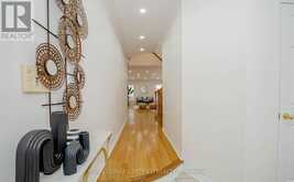 2452 PATHFINDER DRIVE | Burlington Ontario | Slide Image Six
