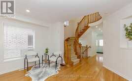 2452 PATHFINDER DRIVE | Burlington Ontario | Slide Image Eight