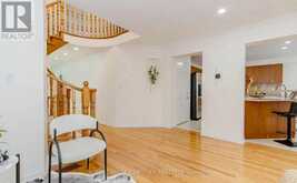 2452 PATHFINDER DRIVE | Burlington Ontario | Slide Image Nine