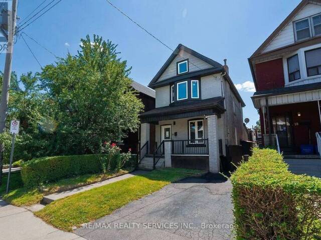 20 SOMERSET AVENUE Hamilton Ontario, L8L 2L5 - 3 Bedrooms Home For Sale