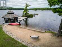 1069 WHITE EAGLE ROAD | Gravenhurst Ontario | Slide Image Six