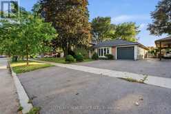 12 VANDERBRENT CRESCENT | Toronto Ontario | Slide Image Three