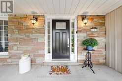 135 SENATOR REESOR'S DRIVE | Markham Ontario | Slide Image Three