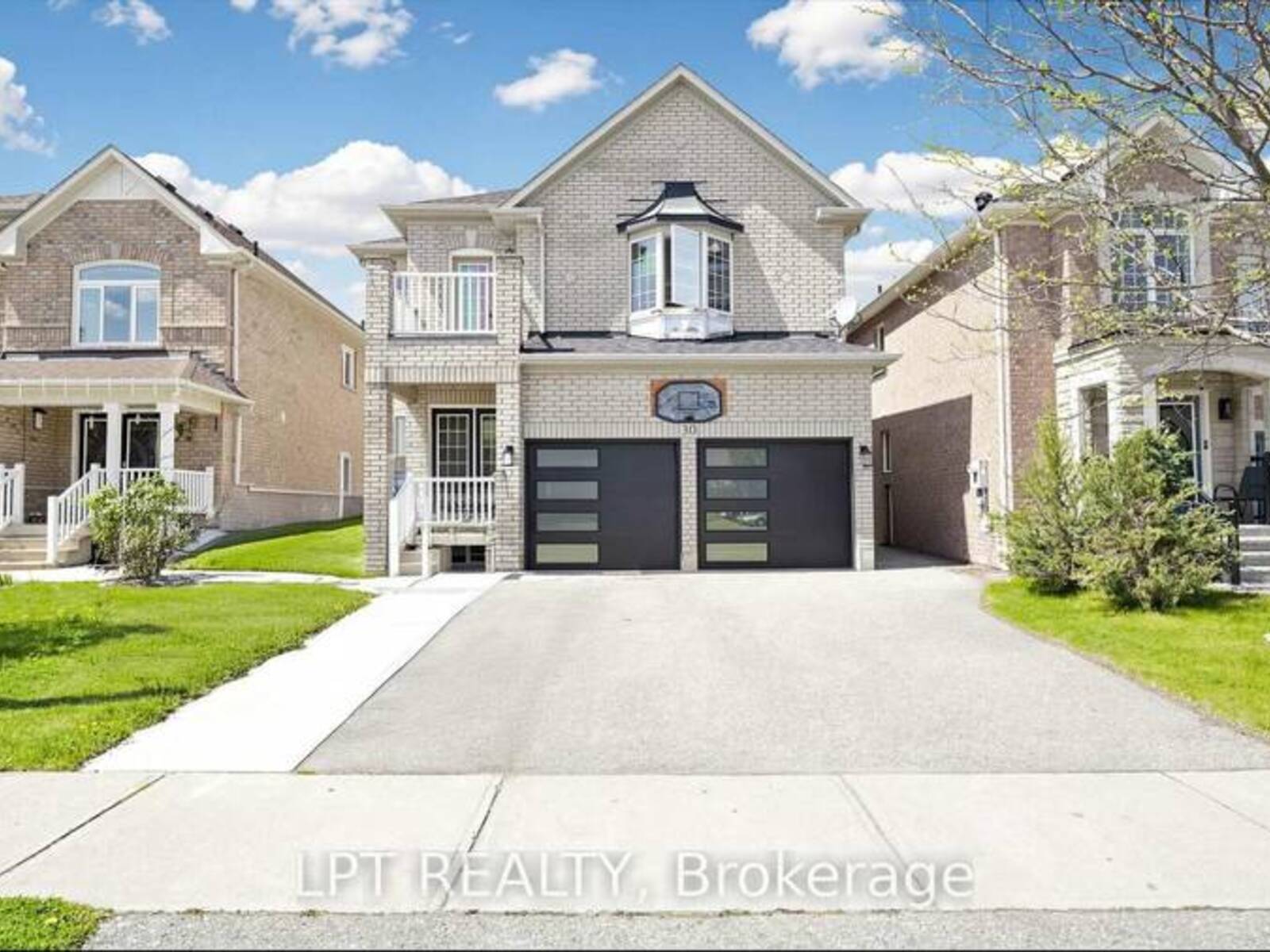 30 RANCHERO DRIVE, Brampton, Ontario L7A 3C6