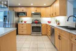 272 JEFF SMITH COURT | Newmarket Ontario | Slide Image Eight