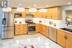 272 JEFF SMITH COURT | Newmarket Ontario | Slide Image Nine