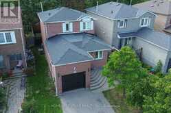32 MARSHALL CRESCENT | Ajax Ontario | Slide Image Three
