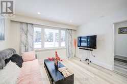 222 RICHMOND STREET | Richmond Hill Ontario | Slide Image Nine