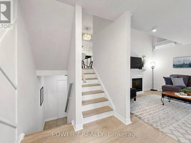 146 - 311 MILESTONE CRESCENT Aurora Ontario, L4G 3M2 - 4 Bedrooms Condo For Sale