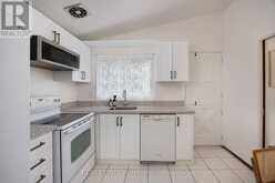 23 NORBURY CRESCENT | Toronto Ontario | Slide Image Twelve