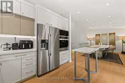 262 YORKSHIRE DRIVE | Newmarket Ontario | Slide Image Thirteen