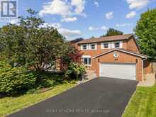 262 YORKSHIRE DRIVE | Newmarket Ontario | Slide Image One
