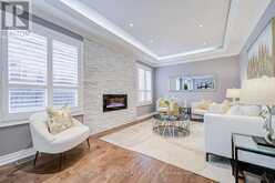 350 COACHWHIP TRAIL | Newmarket Ontario | Slide Image Eleven