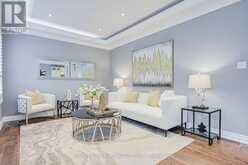 350 COACHWHIP TRAIL | Newmarket Ontario | Slide Image Thirteen