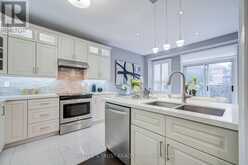 350 COACHWHIP TRAIL | Newmarket Ontario | Slide Image Twenty