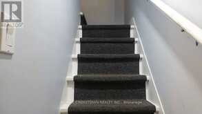 39 GROVE STREET W | Barrie Ontario | Slide Image Thirteen