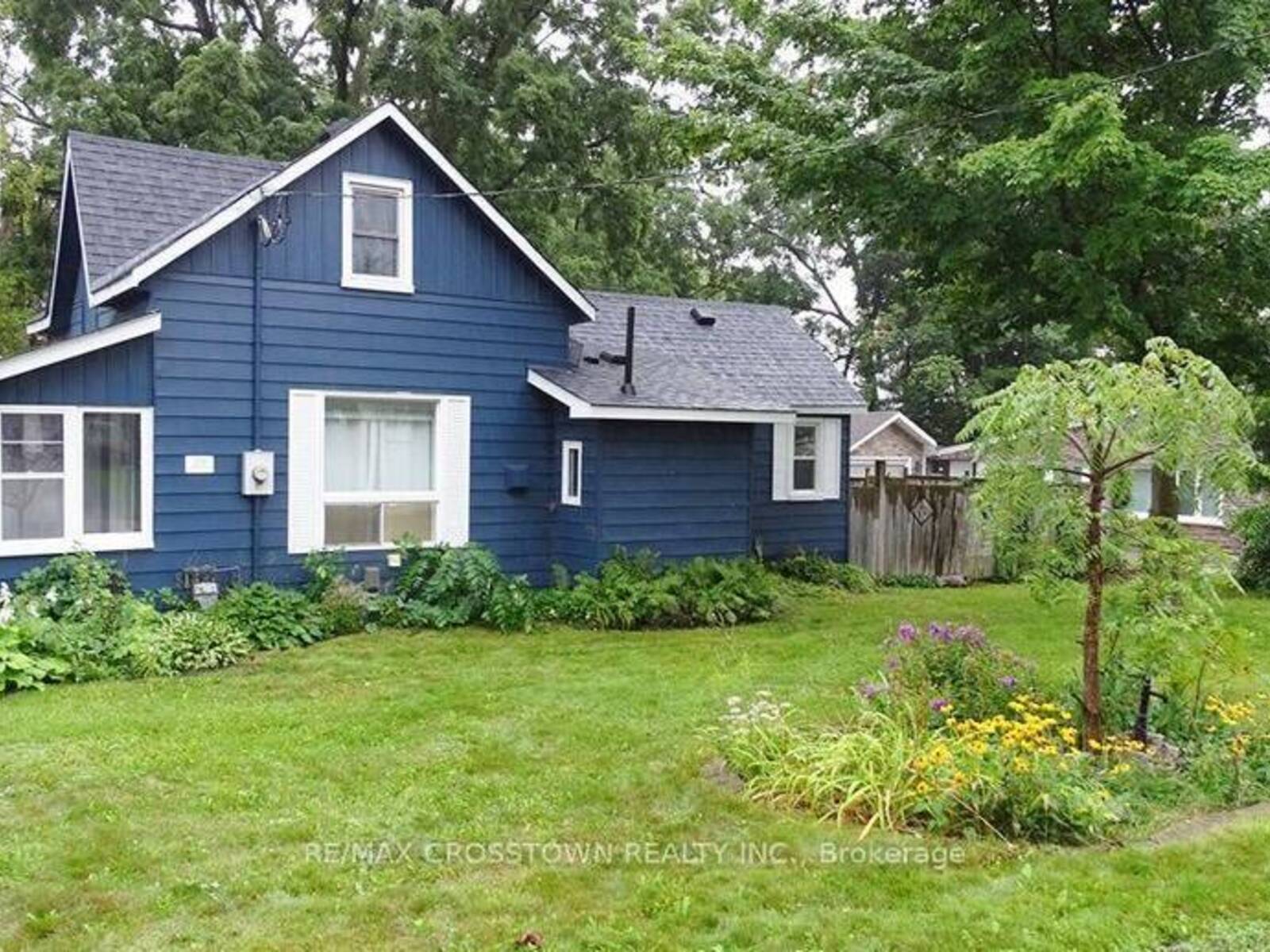 39 GROVE STREET W, Barrie, Ontario L4N 1M6