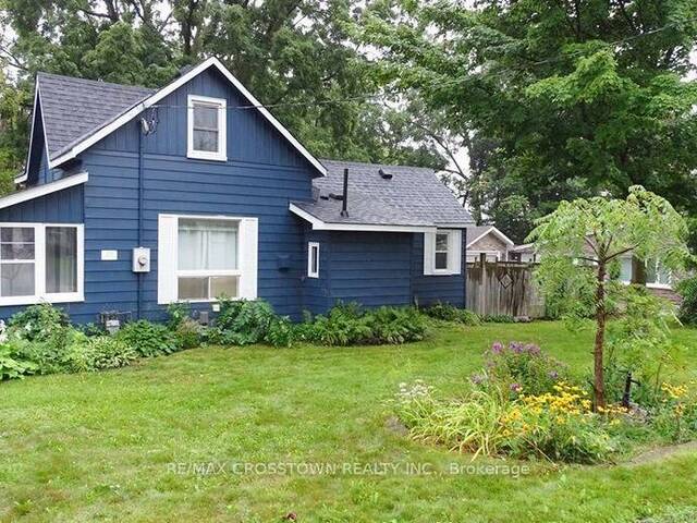 39 GROVE STREET W Barrie Ontario, L4N 1M6 - 2 Bedrooms Home For Sale