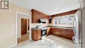 14 MACHAR PLACE | Kingston Ontario | Slide Image Ten