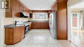 14 MACHAR PLACE | Kingston Ontario | Slide Image Nine