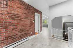156 PARK ROW S | Hamilton Ontario | Slide Image Fifteen