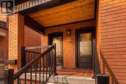 156 PARK ROW S | Hamilton Ontario | Slide Image Three