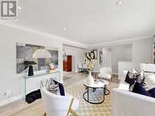 79 CARTIER CRESCENT | Richmond Hill Ontario | Slide Image Six