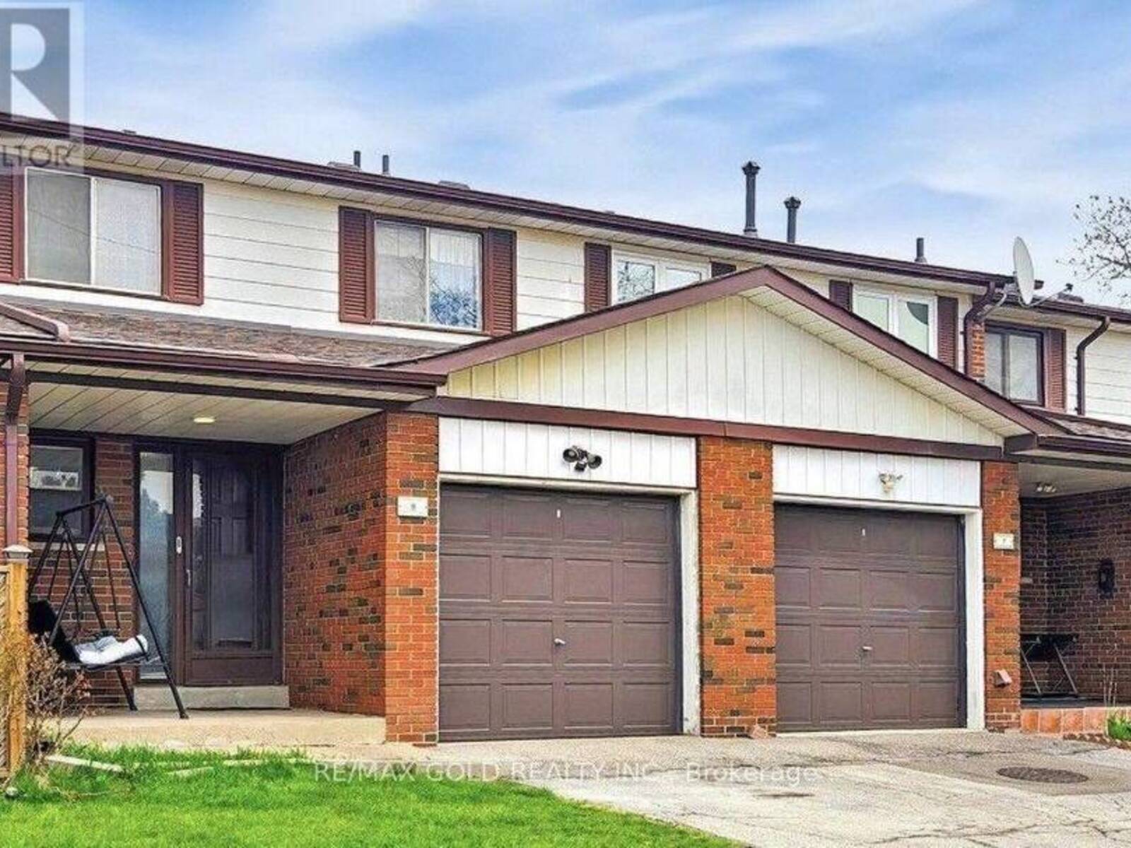 8 - 7033 NETHERBRAE ROAD, Mississauga, Ontario L4T 2W2