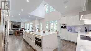 1286 CAMBRIDGE DRIVE | Oakville Ontario | Slide Image Ten