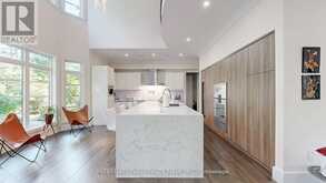 1286 CAMBRIDGE DRIVE | Oakville Ontario | Slide Image Eight