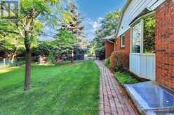 27 HAWTHORNE LANE | Aurora Ontario | Slide Image Thirty