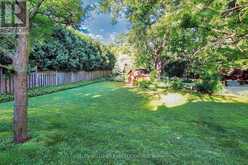 27 HAWTHORNE LANE | Aurora Ontario | Slide Image Five