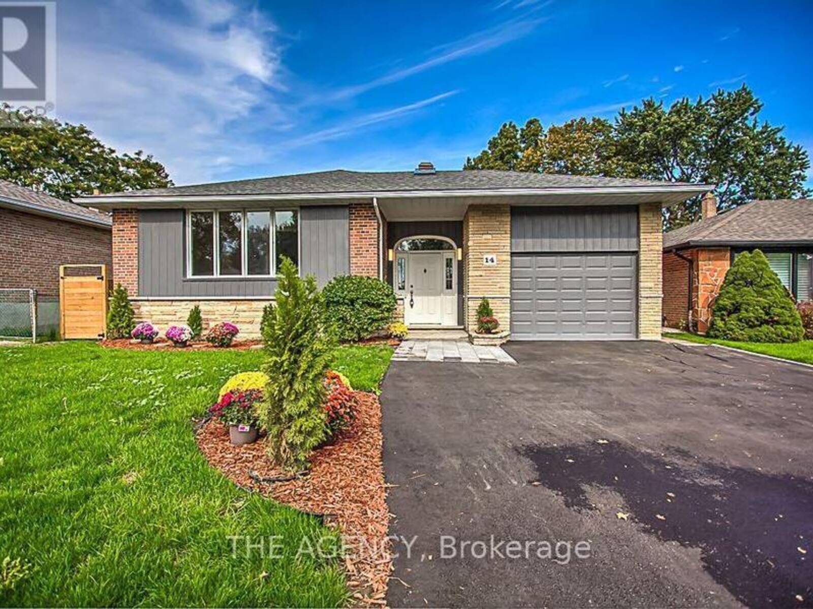 14 WARESIDE ROAD, Toronto, Ontario M9C 3B2