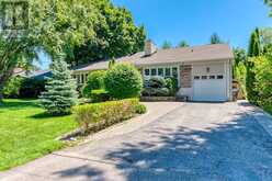 1602 LINCOLNSHIRE BOULEVARD | Mississauga Ontario | Slide Image One