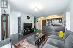 909 - 75 NORMAN BETHUNE AVENUE | Richmond Hill Ontario | Slide Image Ten