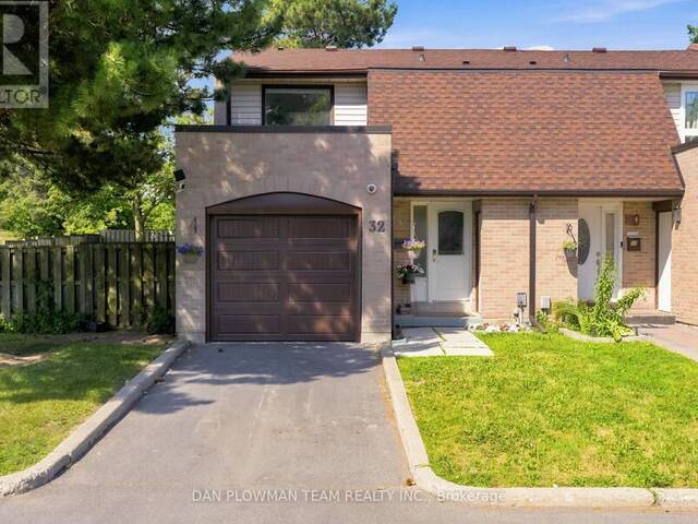 32 - 11 LIVONIA PLACE Toronto Ontario, M1E 4W5 - Property For Sale