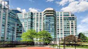 913 - 7805 BAYVIEW AVENUE | Markham Ontario | Slide Image Three