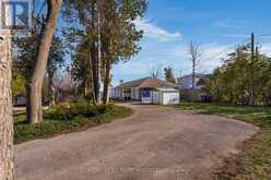 49 LAKESHORE ROAD E | Oro-Medonte Ontario | Slide Image Three