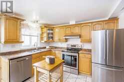 24 LAURIE CRESCENT | Barrie Ontario | Slide Image Six